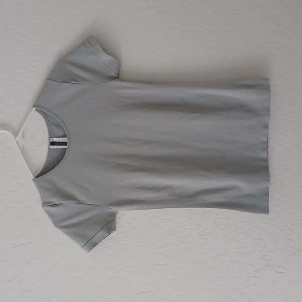 NWOT New Mix Womans Heather Green Shirt